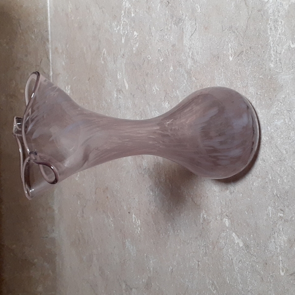 Small Purple & White Marbled Swung Glass Vase - Picture 8 of 8